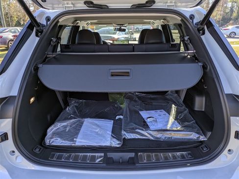 New 2026 Mitsubishi Outlander SE image 13