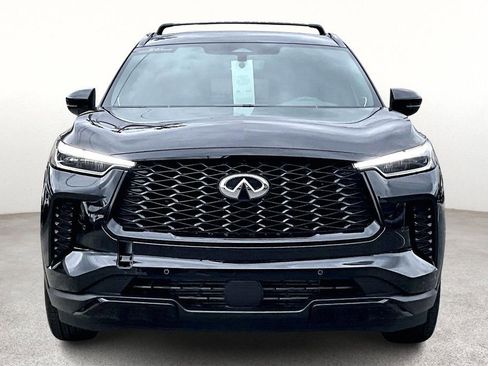 Certified 2025 INFINITI QX60 Luxe w/ Black Edition image 6