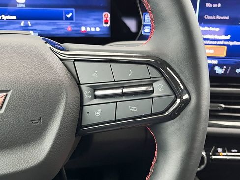 Certified 2024 Chevrolet Equinox EV RS image 22