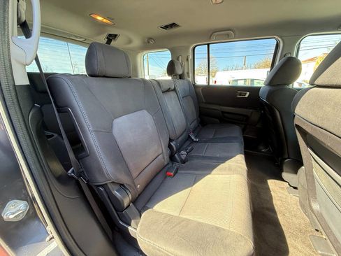 Used 2011 Honda Pilot EX image 9
