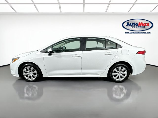 Used 2025 Toyota Corolla LE FWD image 8