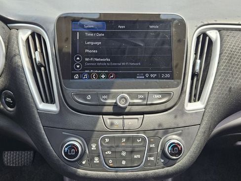 Used 2024 Chevrolet Malibu LT FWD image 25