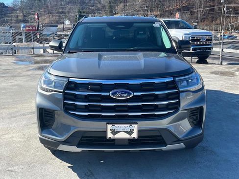 New 2026 Ford Explorer Active image 5