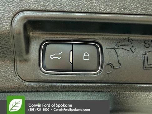 Used 2021 Ford Explorer Limited AWD/4WD image 19