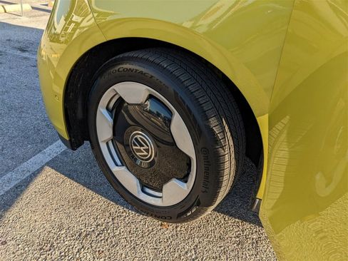 New 2025 Volkswagen ID. Buzz Pro S Plus image 26