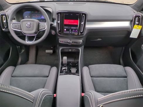 New 2026 Volvo XC40 B5 Ultra w/ Protection Package Premier image 14