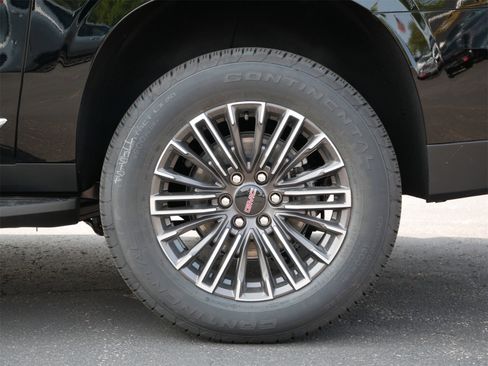 New 2025 GMC Yukon XL Elevation image 4