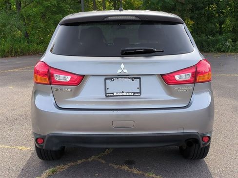 Used 2015 Mitsubishi Outlander Sport ES image 5