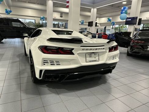 Used 2025 Chevrolet Corvette E-Ray AWD/4WD image 32
