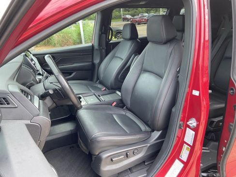 Used 2025 Honda Odyssey Sport-L image 18