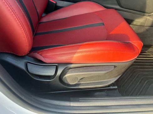 Used 2023 Kia K5 GT-Line image 34