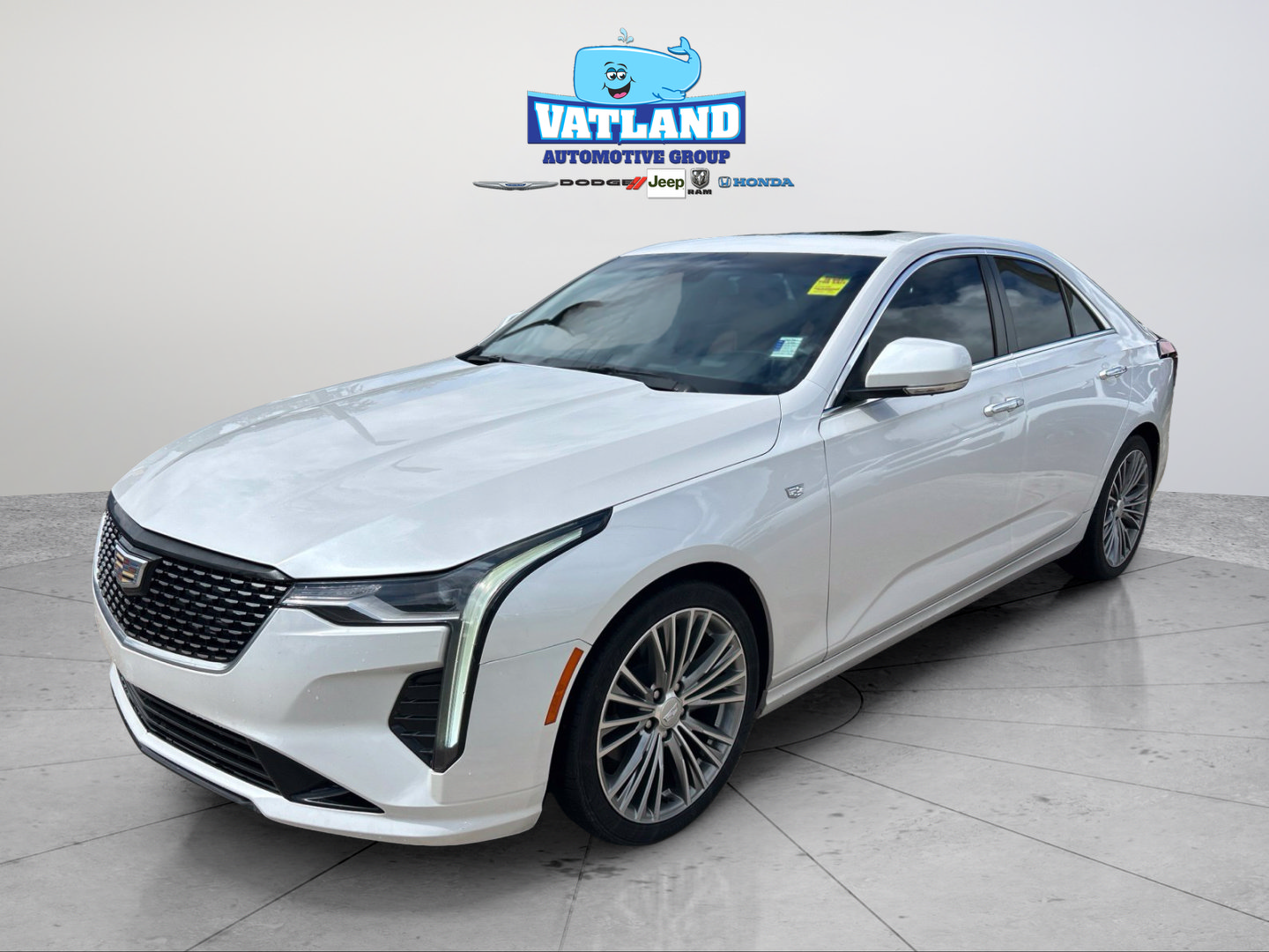 Used 2021 Cadillac CT4 Premium Luxury RWD image 1