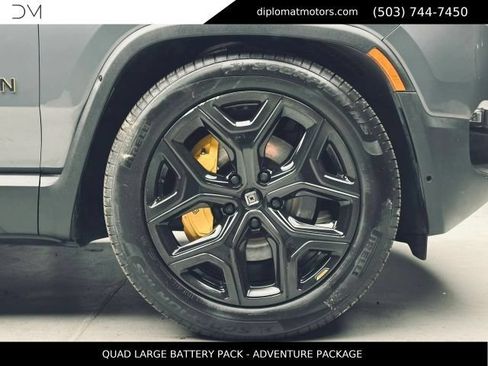 Used 2024 Rivian R1S Adventure AWD/4WD image 38