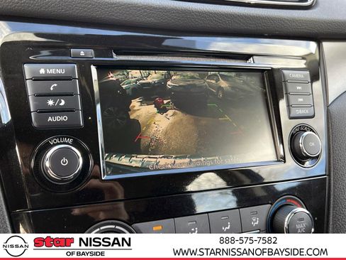 Used 2020 Nissan Rogue Sport S image 28