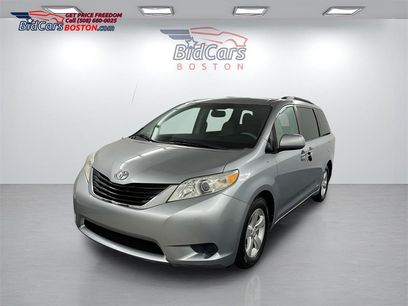 Used 2011 Toyota Sienna LE