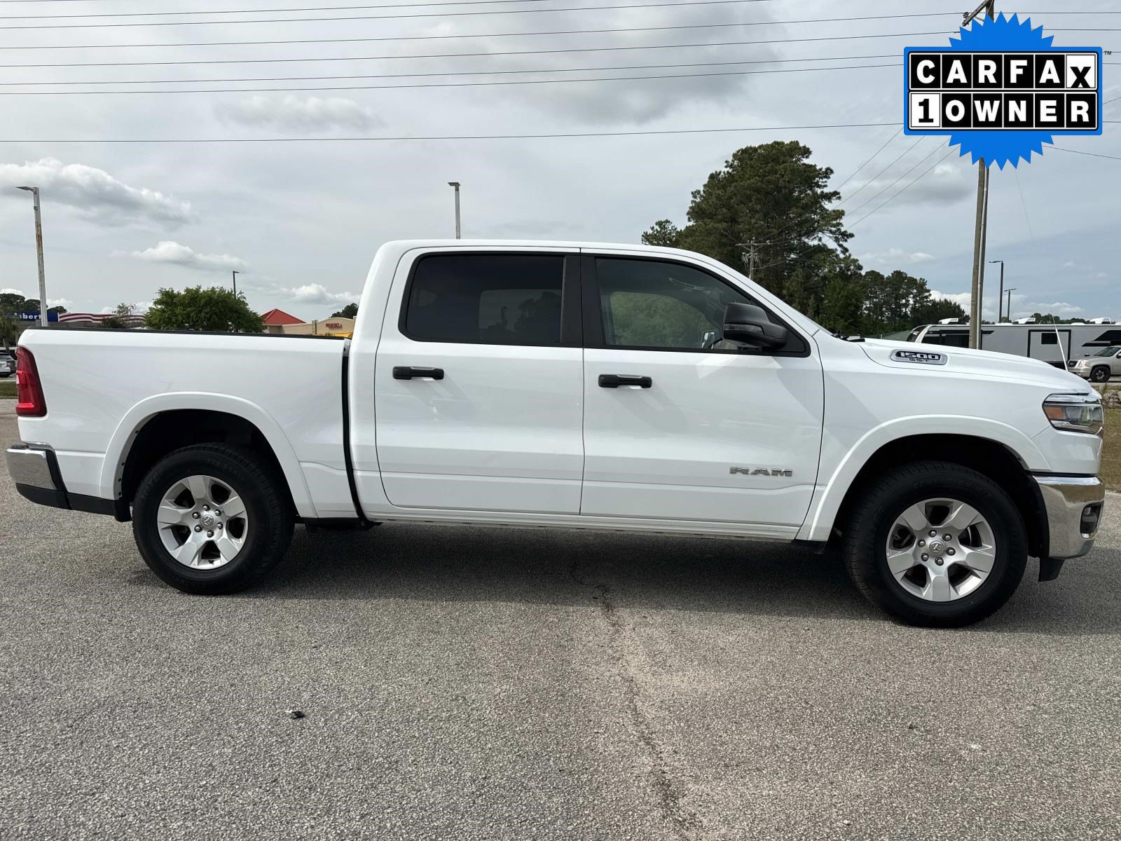 Used 2025 RAM 1500 Big Horn AWD/4WD image 2