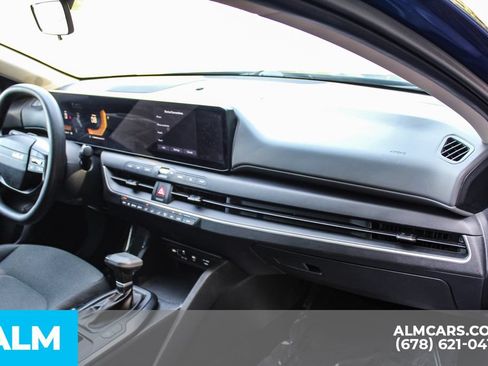 Used 2025 Kia K4 FWD image 22
