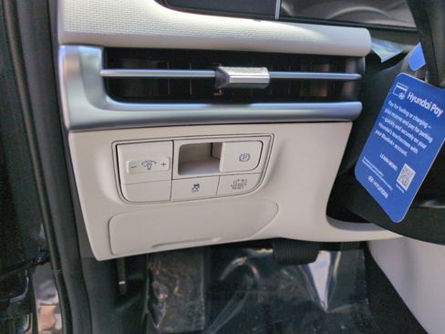 New 2026 Hyundai Tucson Blue SE image 18