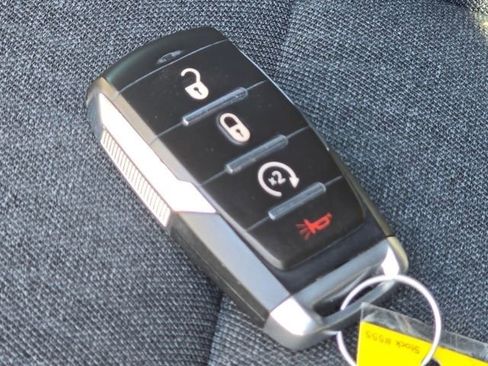 Used 2022 RAM 1500 Big Horn AWD/4WD image 42