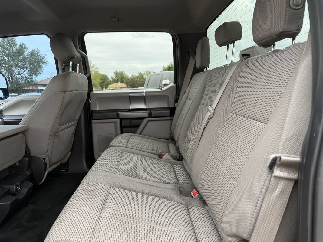 Used 2017 Ford F250 XLT w/ XLT Premium Package AWD/4WD image 26