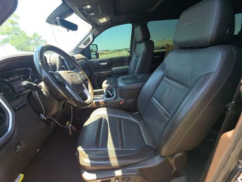 Used 2020 GMC Sierra 2500 Denali w/ Denali Ultimate Package AWD/4WD image 7