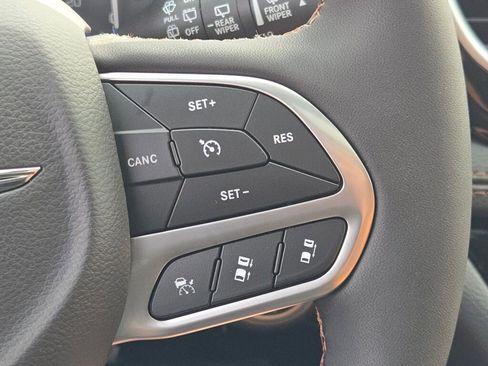 New 2026 Chrysler Pacifica Pinnacle w/ Trailer Tow Group image 27