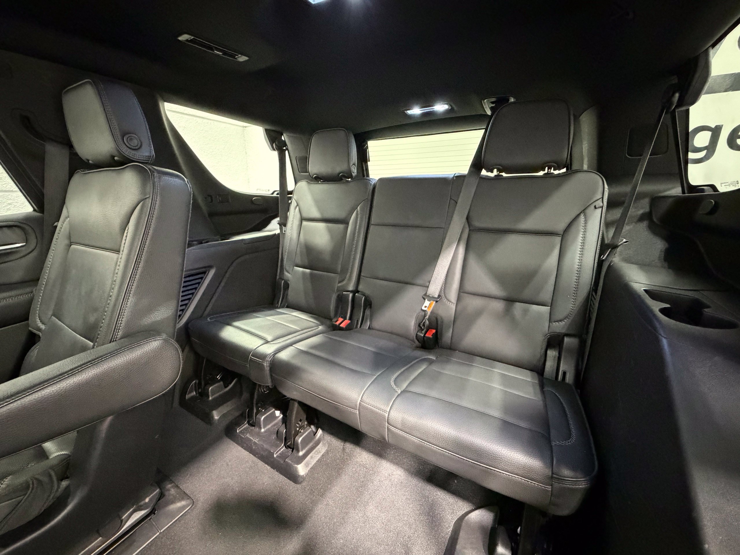 Used 2021 GMC Yukon Denali AWD/4WD image 29