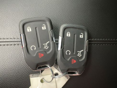 Used 2024 GMC Terrain SLE w/ Driver Convenience Package image 30