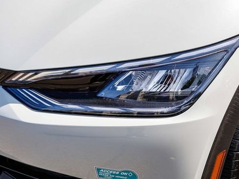Used 2024 Kia EV6 Light AWD/4WD image 8