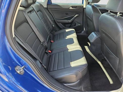 Used 2024 Volkswagen Jetta SE image 18