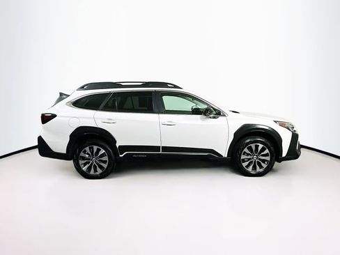 Used 2025 Subaru Outback Limited image 8