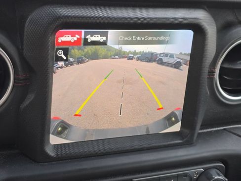 Used 2020 Jeep Gladiator Rubicon AWD/4WD image 9