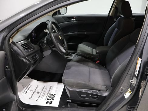 Used 2012 Suzuki Kizashi Sport GTS AWD/4WD image 9