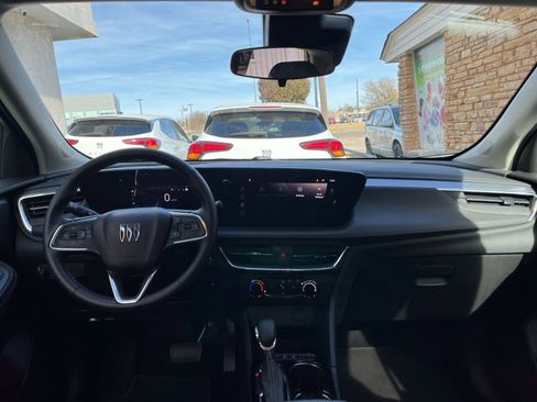 Used 2025 Buick Encore GX Preferred image 32