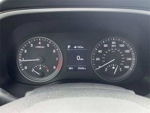 Used 2019 Hyundai Tucson SE image 18