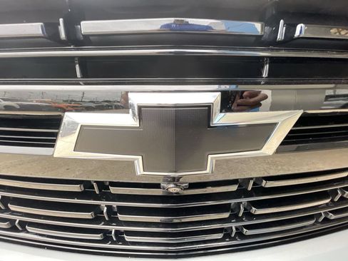 Used 2024 Chevrolet Tahoe RST w/ Luxury Package AWD/4WD image 32