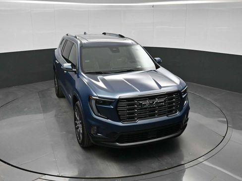 New 2026 GMC Acadia Denali Ultimate w/ LPO, Floor Liner Package AWD/4WD image 26