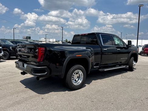 New 2026 GMC Sierra 3500 Denali w/ Denali Reserve Package AWD/4WD image 2