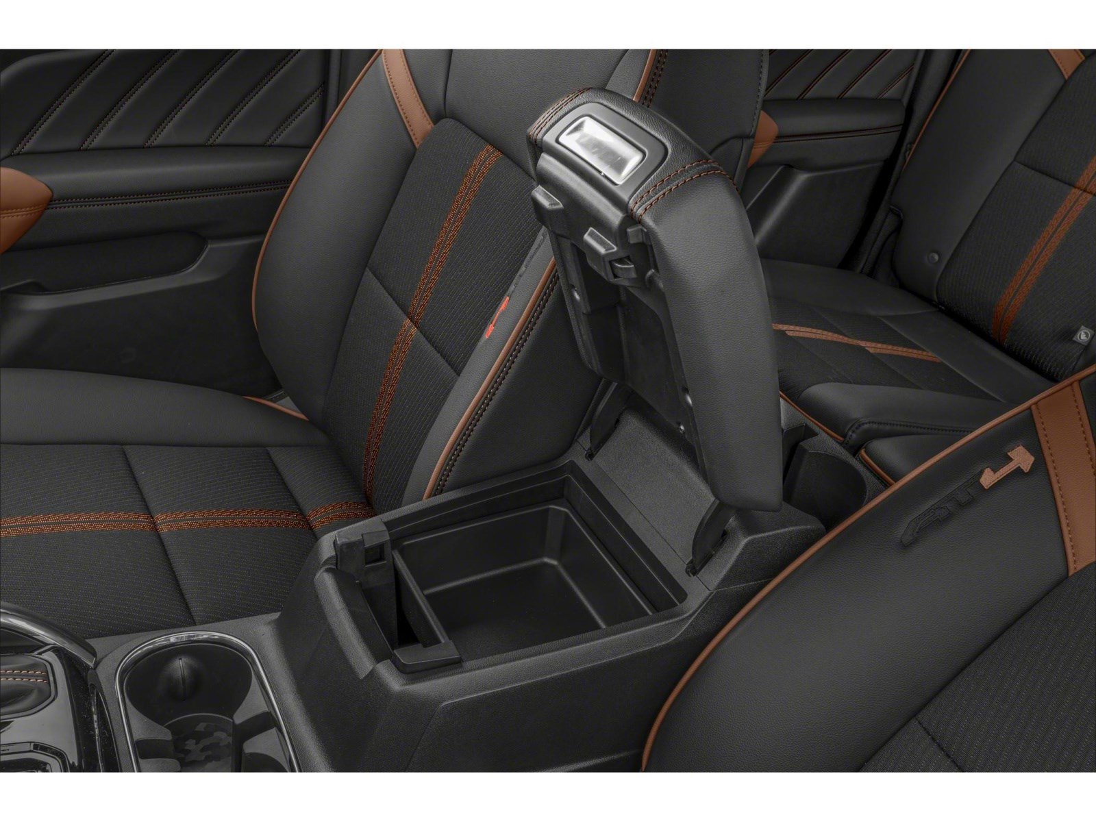 Used 2026 GMC Canyon AT4 w/ Technology Plus Package AWD/4WD image 9