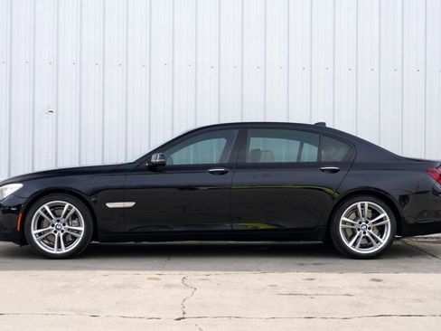 Used 2013 BMW 750Li image 8