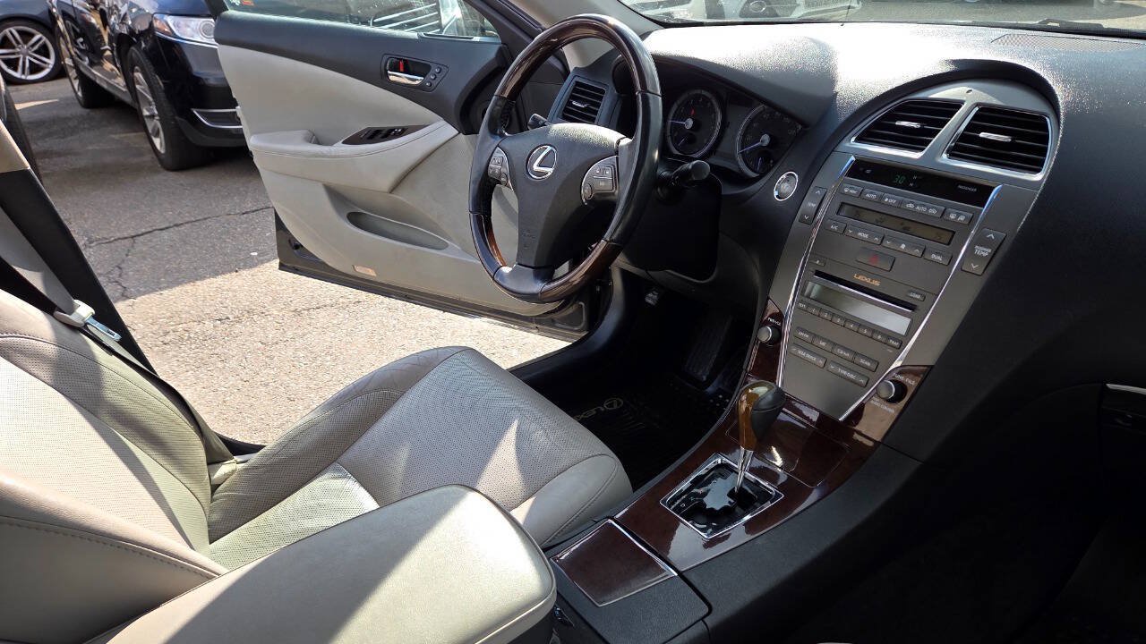 Used 2011 Lexus ES 350 FWD image 41