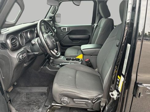 Used 2020 Jeep Wrangler Unlimited Sport AWD/4WD image 11