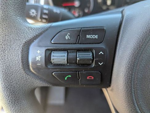 Used 2018 Kia Sorento LX image 24