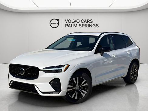 New 2025 Volvo XC60 B5 Core w/ Climate Package image 3