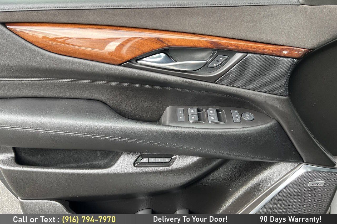 Used 2015 Cadillac Escalade 2WD image 20