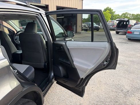 Used 2013 Toyota RAV4 XLE image 23