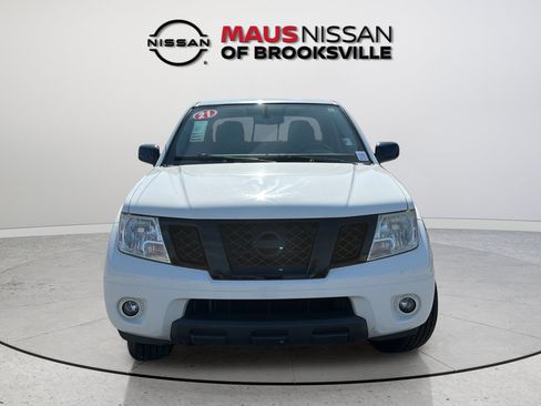 Used 2021 Nissan Frontier SV w/ Midnight Edition Floor Mats AWD/4WD image 3