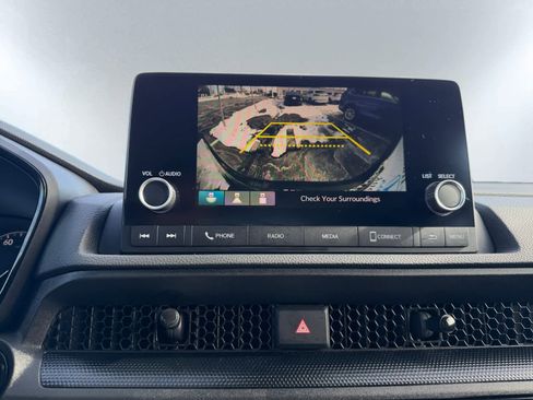 Used 2023 Honda CR-V LX image 15