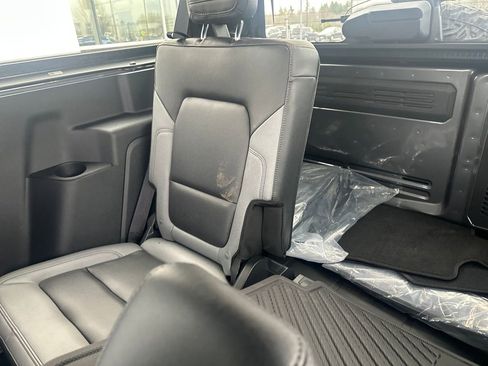 Used 2024 Ford Bronco Black Diamond image 20