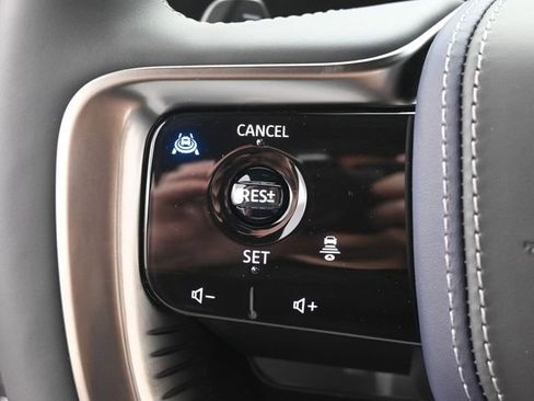 New 2026 INFINITI QX80 4WD image 17